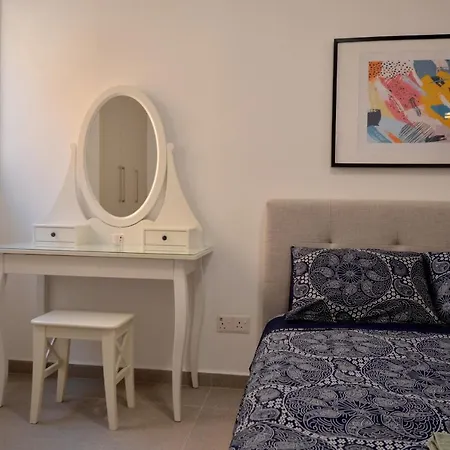 Baloo Mackenzie 2 Bdr Flat Lägenhet Larnaca